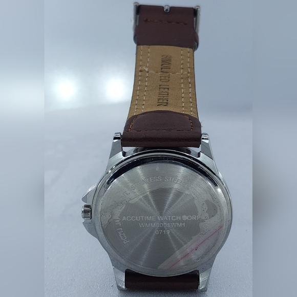 ACCUTIME watch - Picture 7 of 12